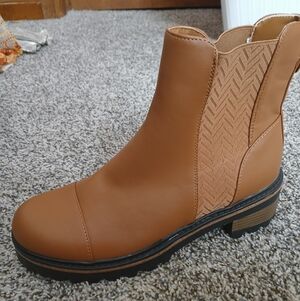 Journee Collection Tan Ankle Boots